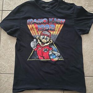 USED MARIO KART BLACK TEE SIZE M